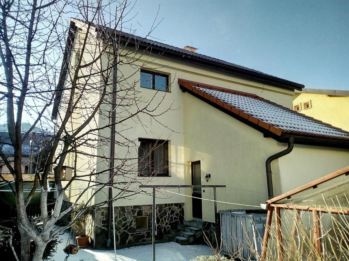 Apartment Beatris Svit Exterior foto
